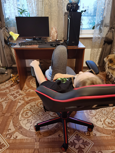 Компьютерное кресло Racer черный / красный / бежевый фото покупателя 175